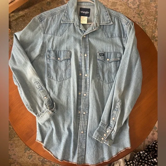Men's Wrangler Denim Shirt - Picture 1 of 6